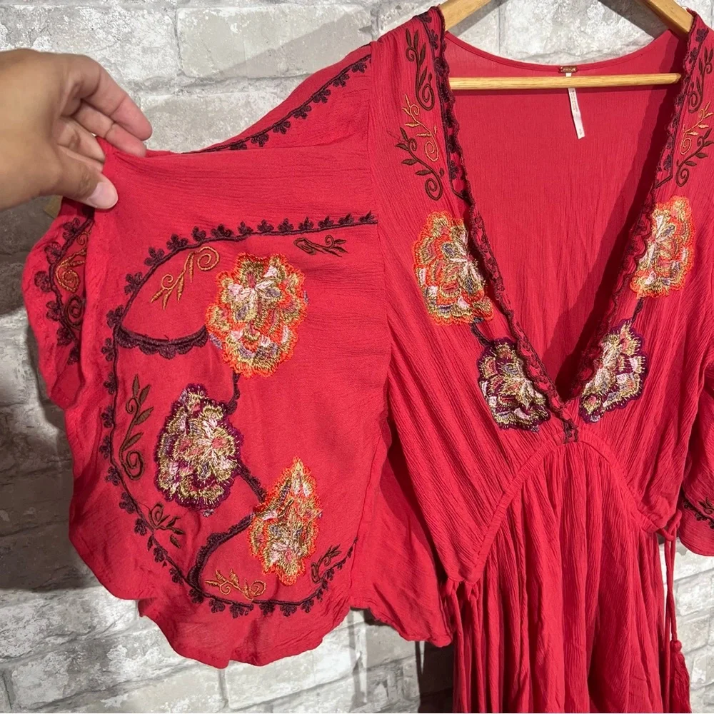 Free People Women's Small Cora Mini Dress Red Floral Embroidery Flutter Sleeve - Picture 8 of 15